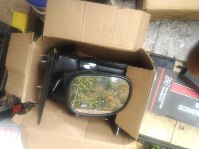 97-03 f150 electric mirrors. in Other Parts & Accessories in Kingston