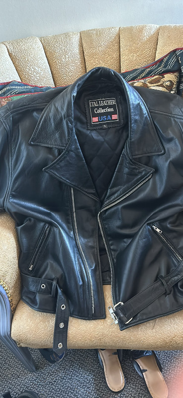 Men’s XL Italian Leather Collection (USA) Black in Men's in Oshawa / Durham Region