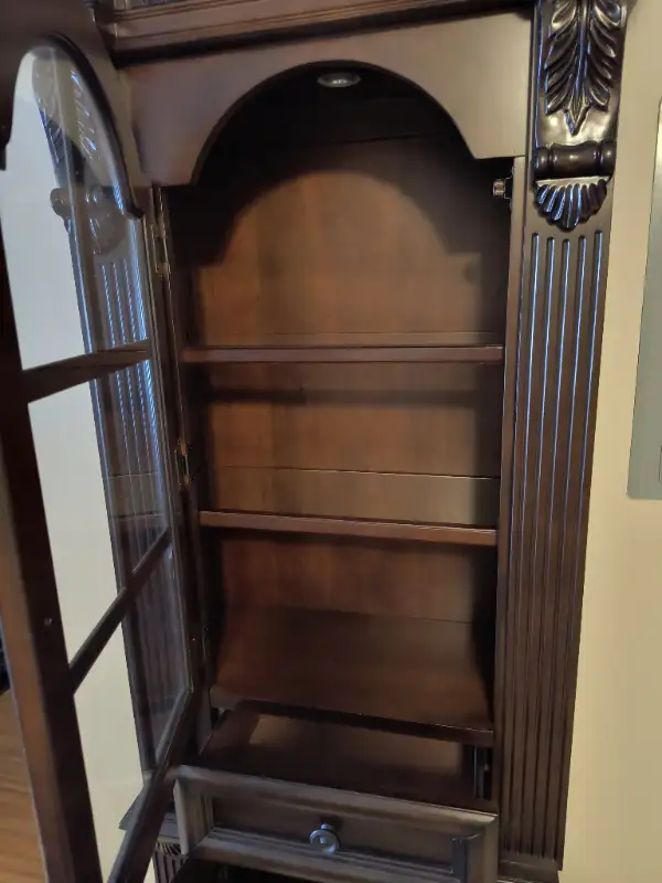 Living Room Credenza China Cabinet in Hutches & Display Cabinets in St. Catharines - Image 7