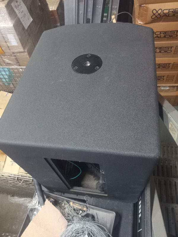 JBL 15in Subwoofer Cabinet build your own in Speakers in Oshawa / Durham Region