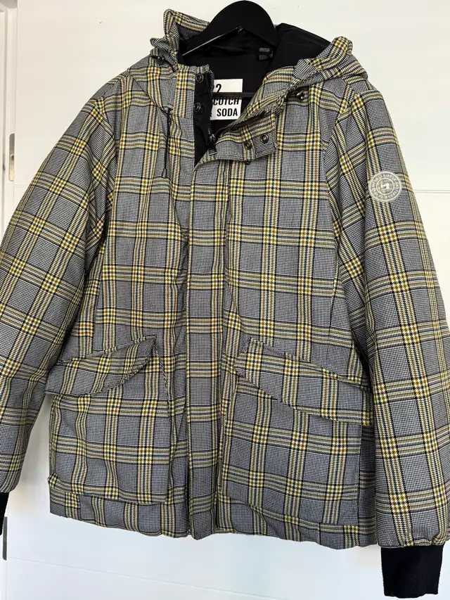 Scotch&Soda men’s winter jacket / size L in Men's in Calgary - Image 2