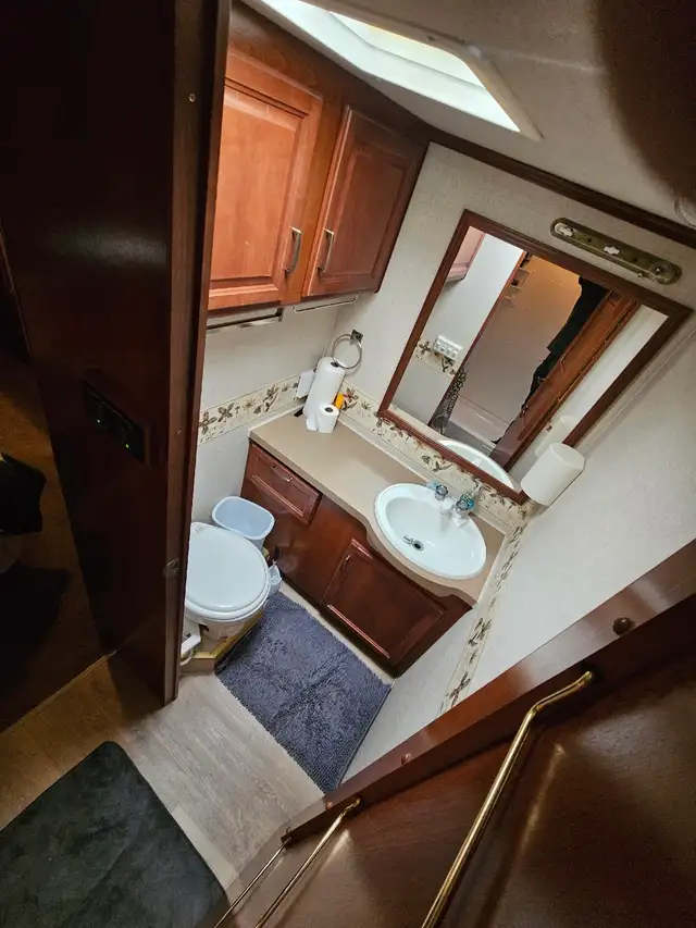 2004 motor home in RVs & Motorhomes in Grande Prairie - Image 8