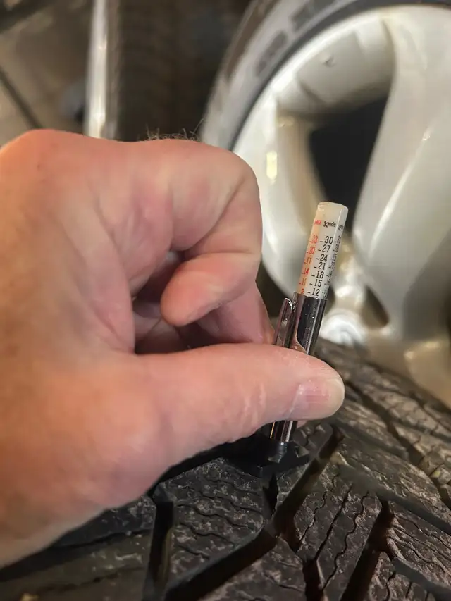 Snow Tires 235/55/R18 in Tires & Rims in Pembroke - Image 4