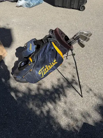 Top Flight Iron Set w/bag, View more