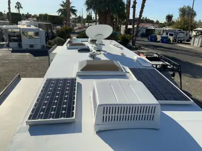 2001 Citation Supreme 5 Th Wheel for sale New ceramic toilet New on demand hot water heater Roof has...