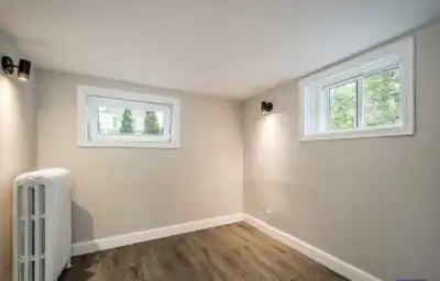 Rent a room on Connaught Ave off Quinpool Rd available Feb 1st BEST NEIGHBORHOOD IN HFX! $1299 SECUR...