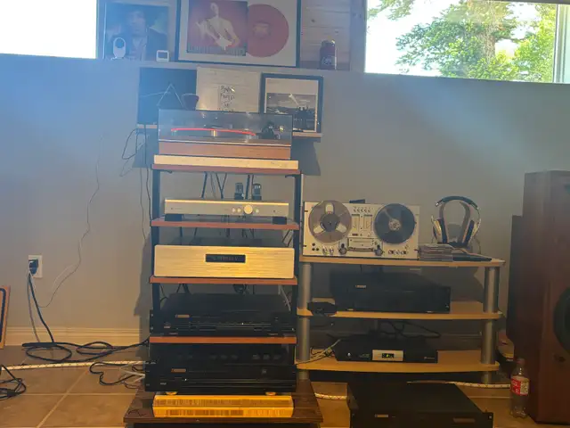 3 Piece Parasound Stereo Setup. in Stereo Systems & Home Theatre in Lethbridge - Image 6