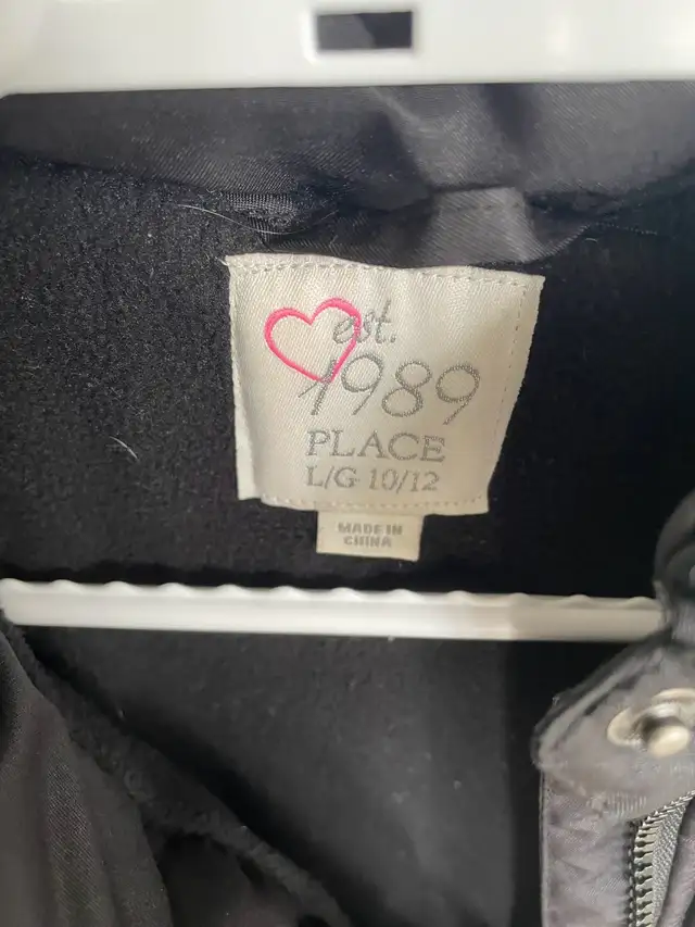 Girls pea coat size 10/12
 in Kids & Youth in Oakville / Halton Region - Image 3