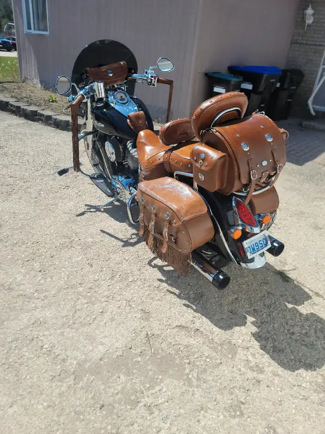 2015 Indian Chief Vintage in Touring in Barrie - Image 6