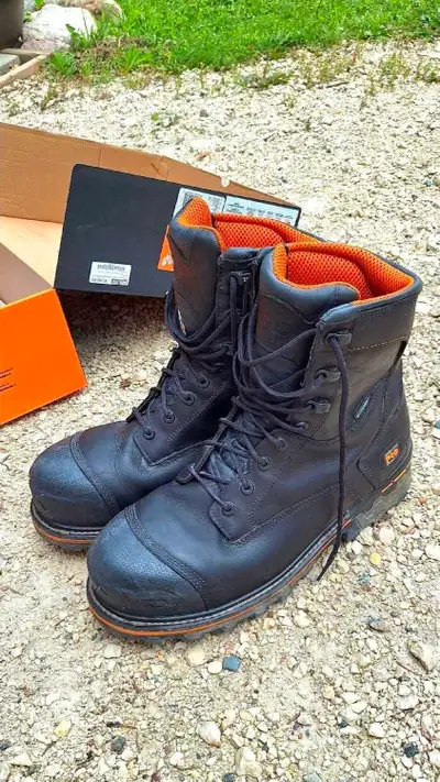 Steel toed, waterproof, slip resistant, Timberland, like new condition, worn a few weeks, paid $310.