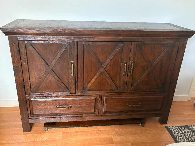 Excellent Condition Solid Wood Dining Room Sideboard in Hutches & Display Cabinets in Victoria