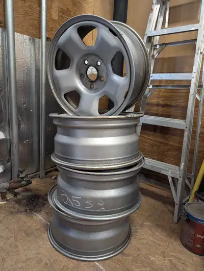 4 17 inch Acura rims 5-120 bolt pattern, center bore 67.1 hubcentric.