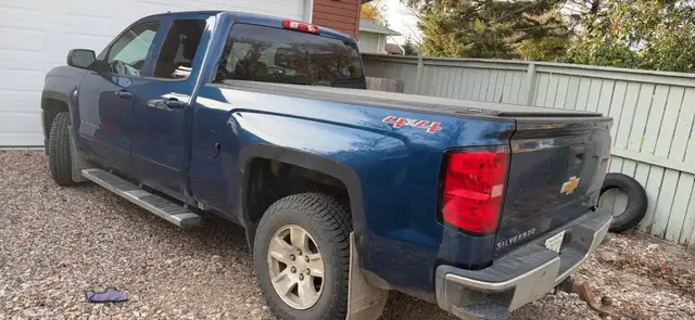 2017 Chevy Silverado extended cab596423483506053123