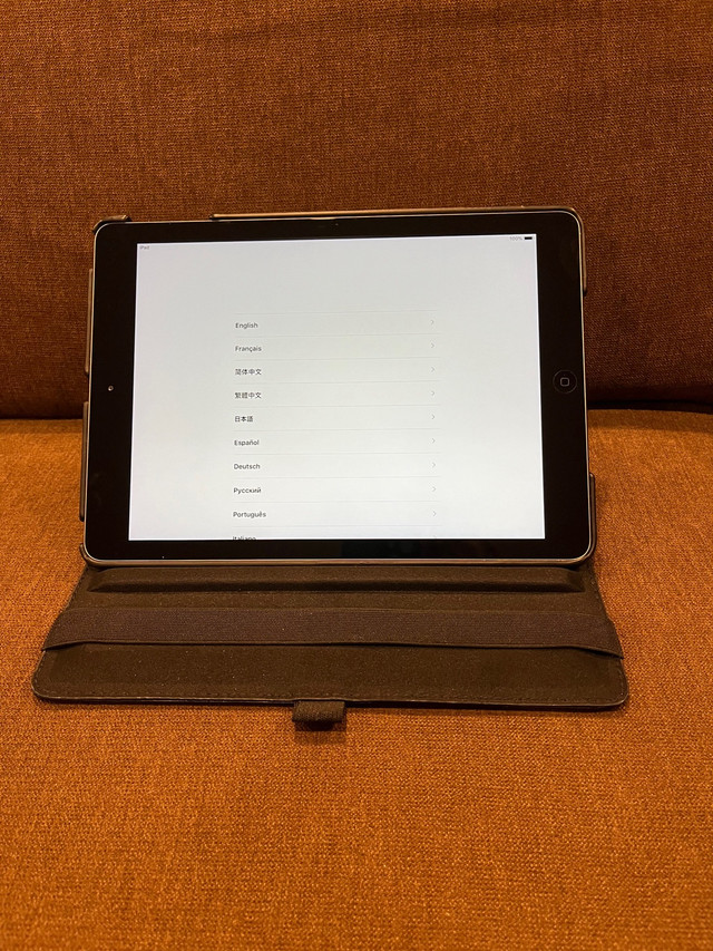 iPad Air (1st generation - mint condition) in iPads & Tablets in Winnipeg - Image 3