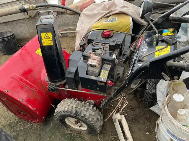 Snow blower in Snowblowers in Sherbrooke - Image 6