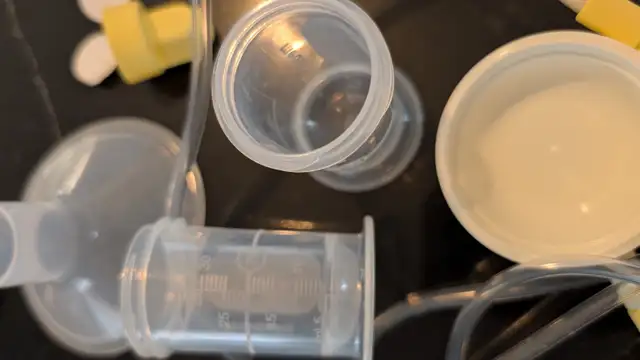 Medela pump parts in Feeding & High Chairs in Oakville / Halton Region - Image 4
