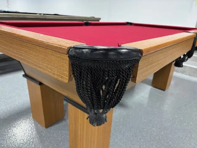 Table de billard usagée Palason ardoise 7 pieds Pool Table in Toys & Games in Shawinigan - Image 3