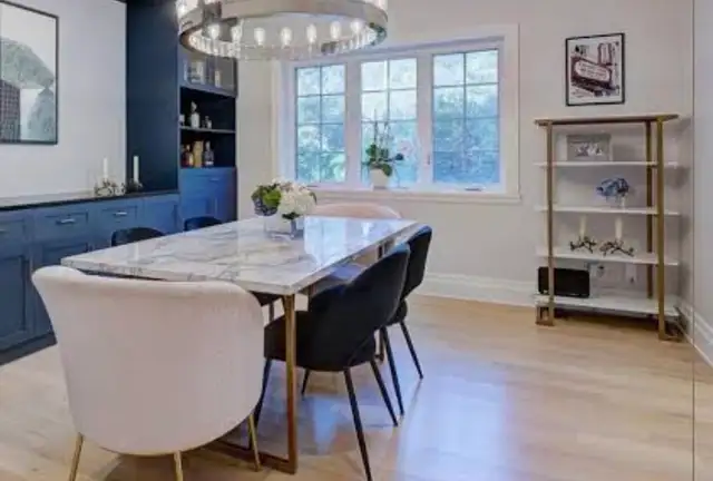 white oak flooring / plancher bois franc in Floors & Walls in City of Montréal - Image 3
