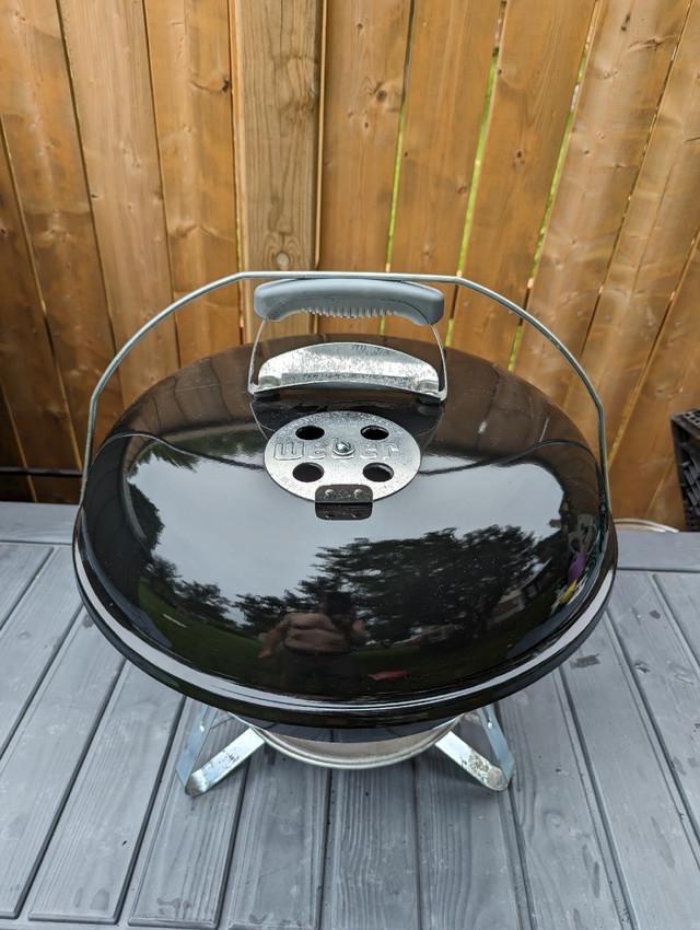 Weber Charcoal Grill  in BBQs & Outdoor Cooking in Kingston - Image 2