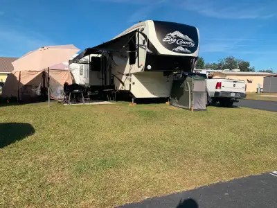 Fifthwheel Big country 2015 , 38 pieds très propre, Freins refait au complet incluant tambour et bea...