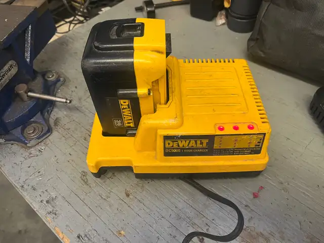 Dewalt chargers in Power Tools in Sudbury - Image 2
