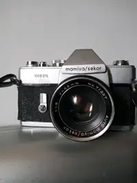 Mamiya Sekor 1000DTL  35mm SLR Film Camera W/ 55mm F/ 1 . 8 Lens