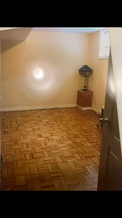 This is a basement for rent in the Scarbo area, call 416 283 8275 to arrange a viewing