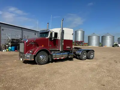 2014 t800 Kenworth Paccar engine, deleted 18 speed AUTO eaton fuller Full lockers 46k rears Super b...