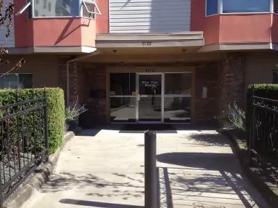 This 2 bedroom, 2 bathroom unit is available for a long-term tenant only. This is a 45+ adult only b...