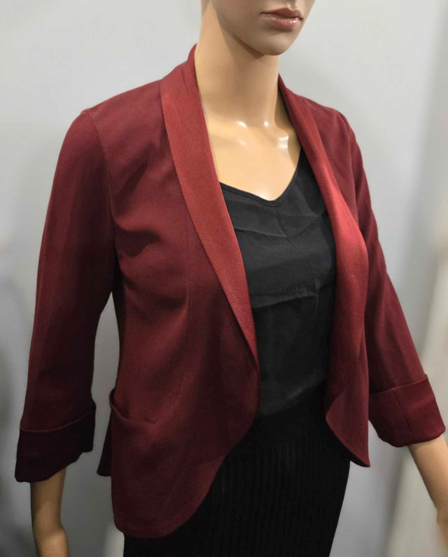 Wilfred Black Open Front Chevalier Blazer Jacket Size 0-4 in Women's - Tops & Outerwear in City of Toronto - Image 4