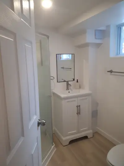 Bachelor basement apartment for rent