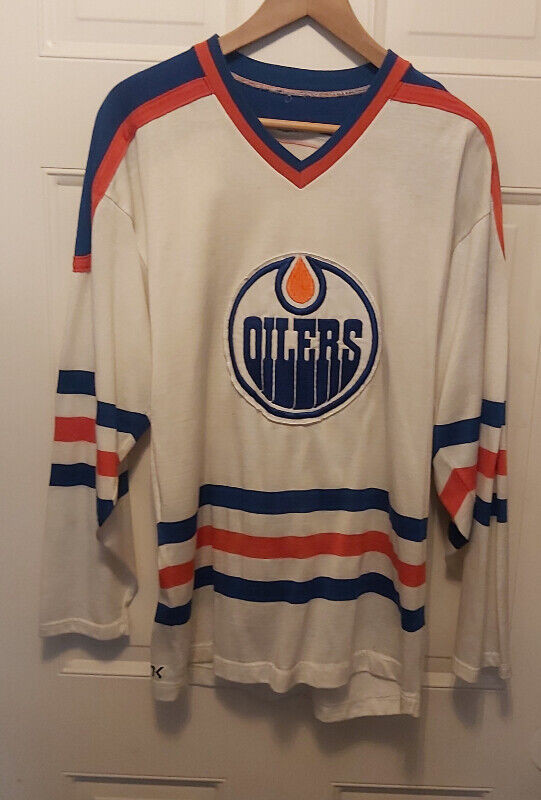 Vintage Sandow SK Edmonton Oilers 80s/90s jersey | Arts & Collectibles |  Red Deer | Kijiji