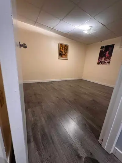 3 bedroom with kitchen and bathroom ground floor and 2 bedroom with kitchen and bathroom in besmant...