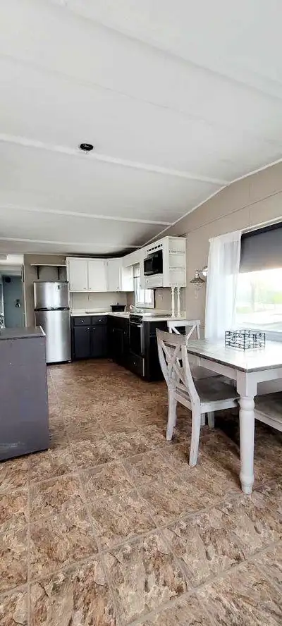 22x 40 Mobile Home double wide Home Ready to go Everything works in great condition 3 bedroom Wash a...