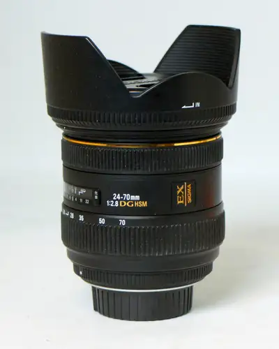sigma 24 70 in Cameras & Camcorders in Toronto (GTA) | Kijiji