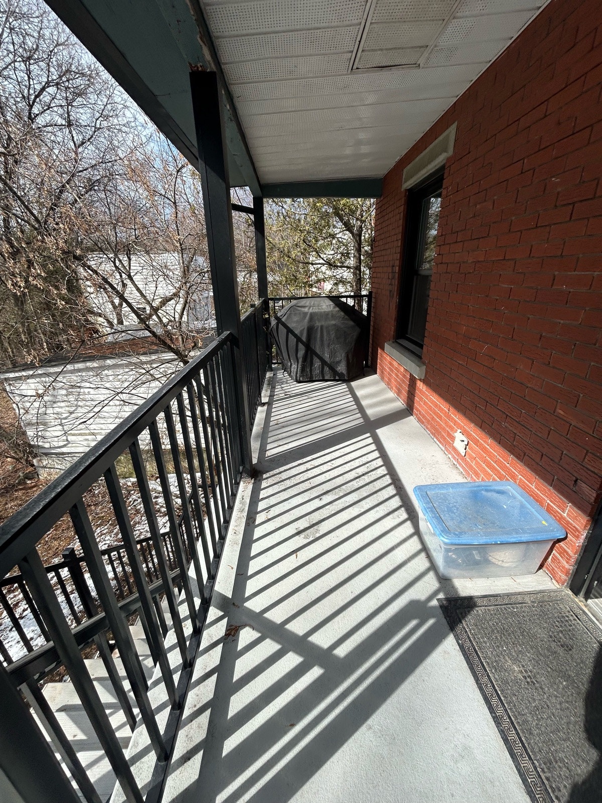 1556 Rue King E — photo 2