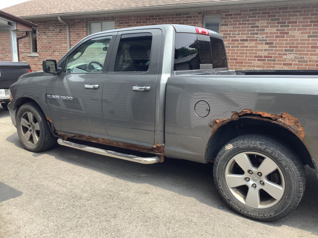 Ram SLT 1500 quad cab in Cars & Trucks in Belleville - Image 4