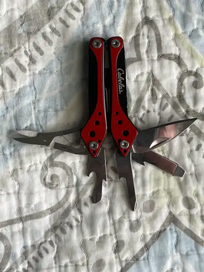 Cabela’s 7 in 1 multi tool NWOT, View more