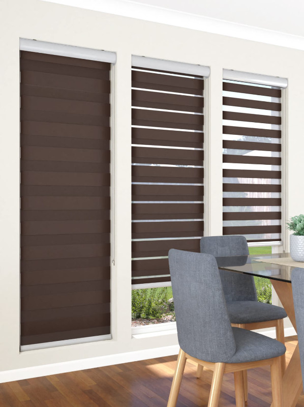curtain and blinds in Other in Oakville / Halton Region - Image 4