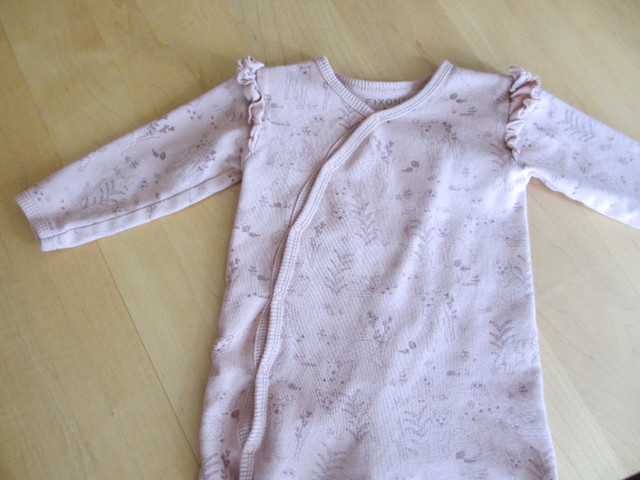 Pyjama bébé fille 9 mois (74 cm) FIXONI (C211) dans Vêtements - 9 à 12 mois  à Ville de Montréal