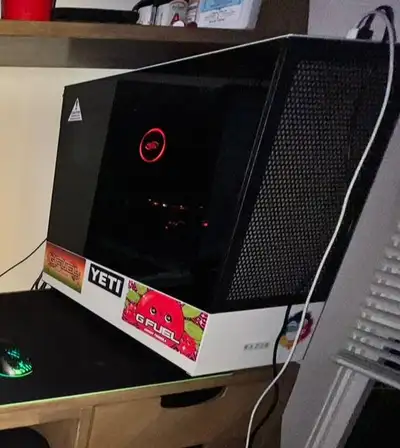 Gaming PC + Samsung Curved Monitor Bundle – Coquitlam, View more