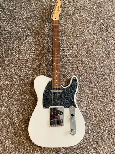 Fender Telecaster made of an American body, 2019 Mexican neck with locking tuners, upgraded Gotah br...