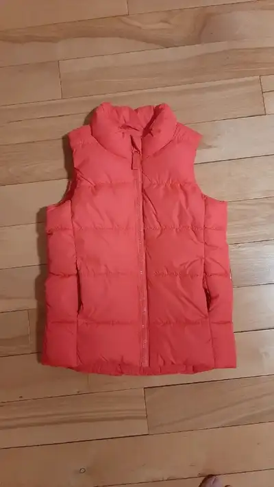 Old navy pink puffer vest size 5 kids, View more