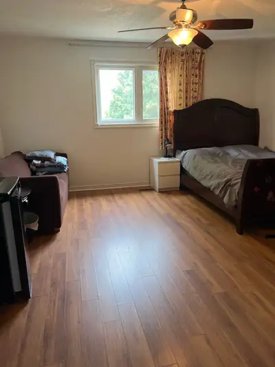 private bedroom with own washroom on Kennedy/ Sheppard for one p
