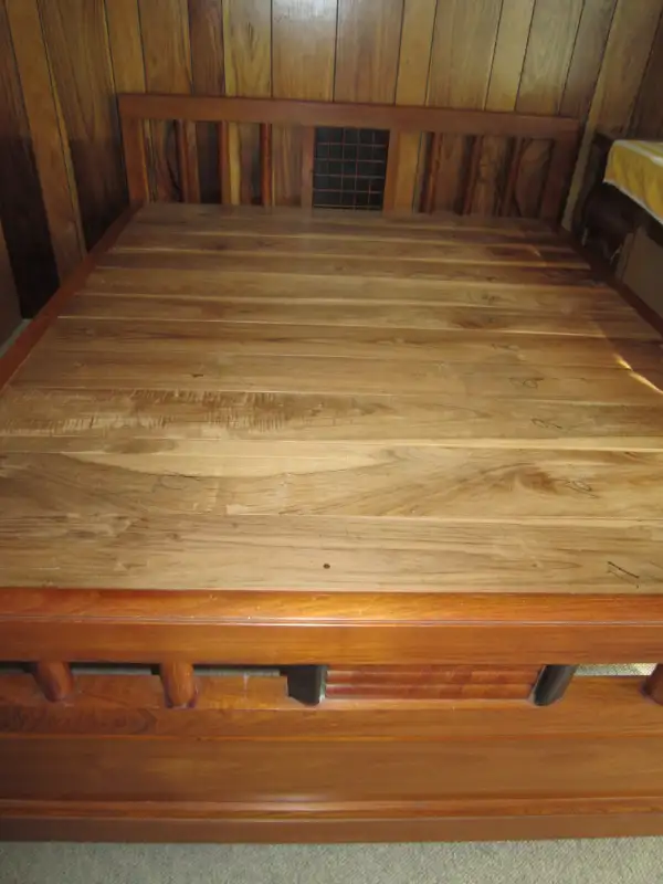 Teak Bed in Beds & Mattresses in City of Toronto - Image 6