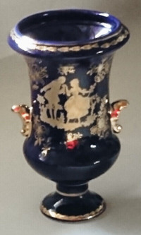 Vintage T. Limoges Cobalt  Blue & Gold Courting Couple Vase/ Urn