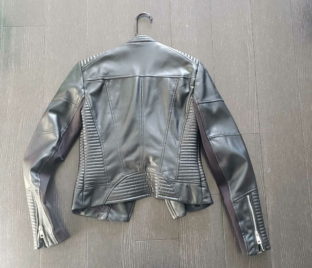 Zara Vegan Leather Moto Biker Jacket - Like New in Women's - Tops & Outerwear in City of Toronto - Image 2