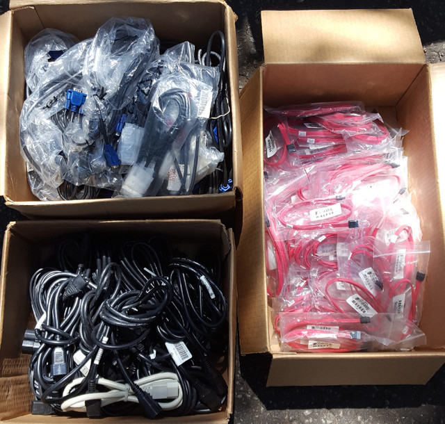 NOS Computer Cables, Various Types. in Cables & Connectors in Longueuil / South Shore