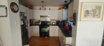 Laval-Ouest , Laval-Ouest Très grand logement 5 ½ comprenant : ✅ 3 chambres à coucher ✅ Sous-sol inc...