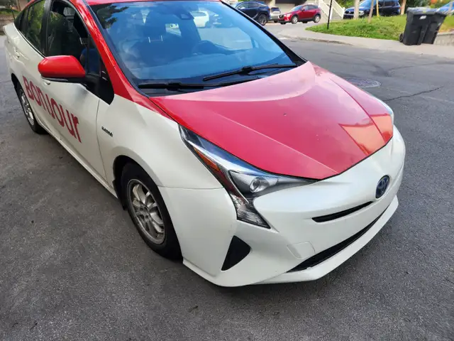 Toyota Prius 2017556564801861068803